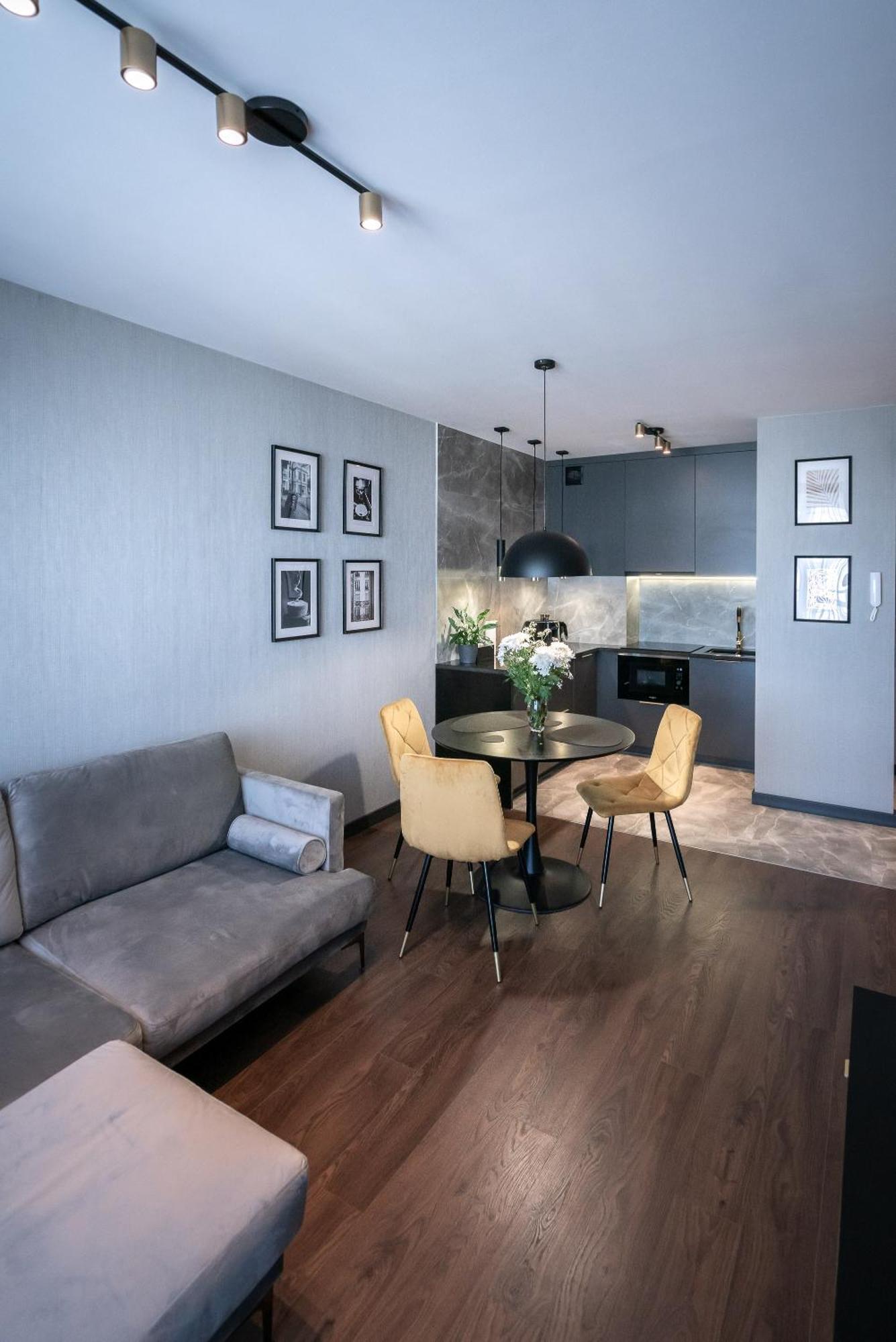Noche Apartamenty Premium Biała Podlaska Exterior foto